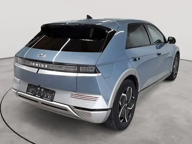 Hyundai Ioniq view 4