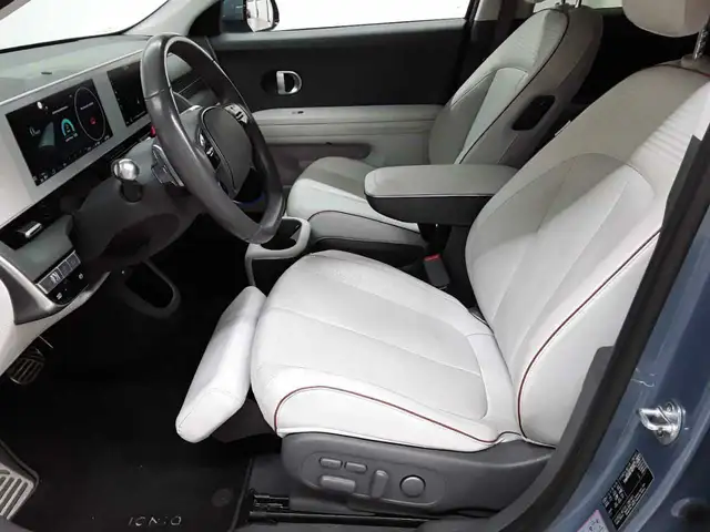 Hyundai Ioniq view 7
