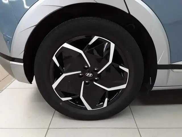 Hyundai Ioniq view 20
