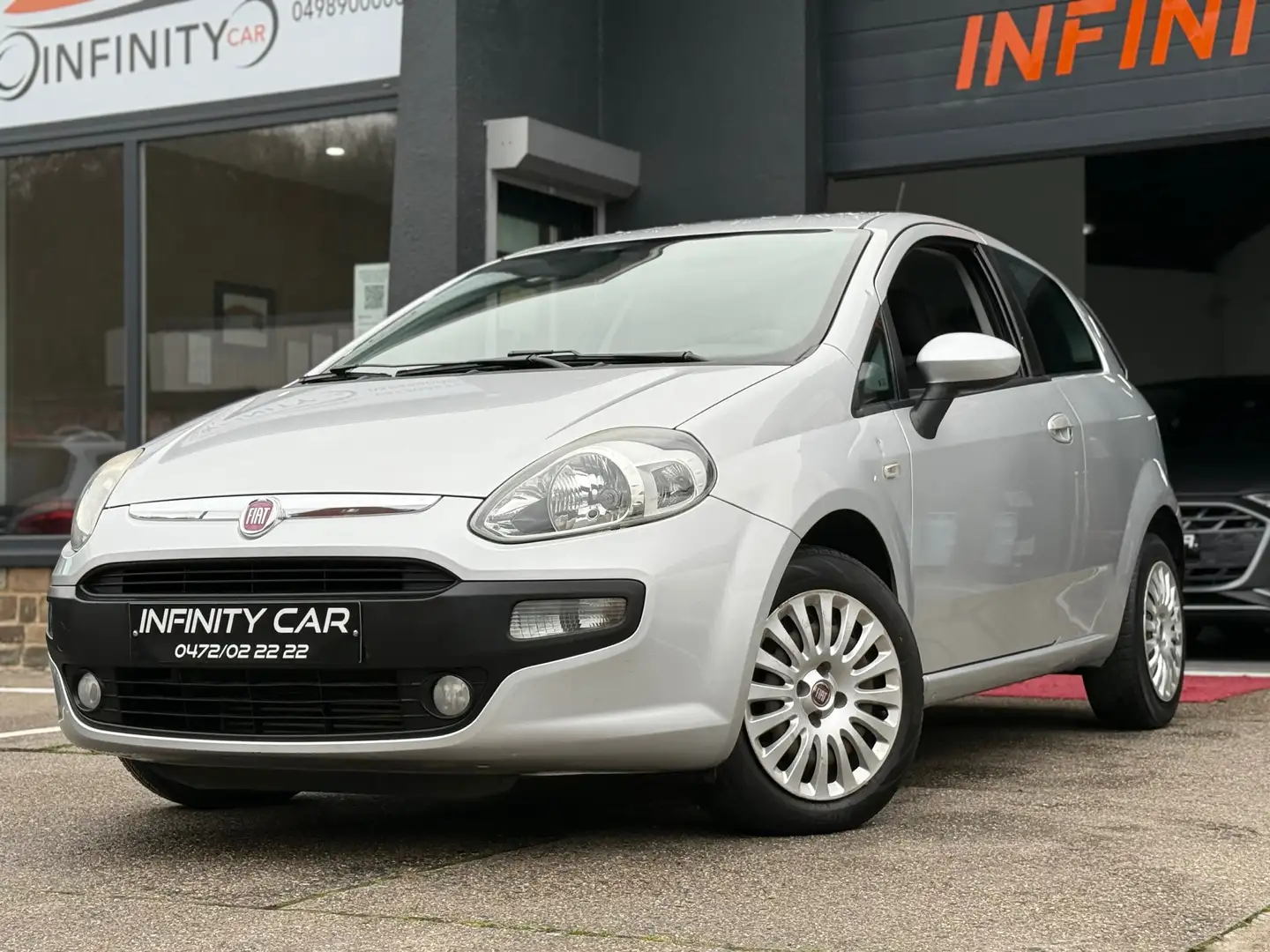 Fiat Punto Evo Punto EVO 1.3 MultiJet Dynamic Gris - 2