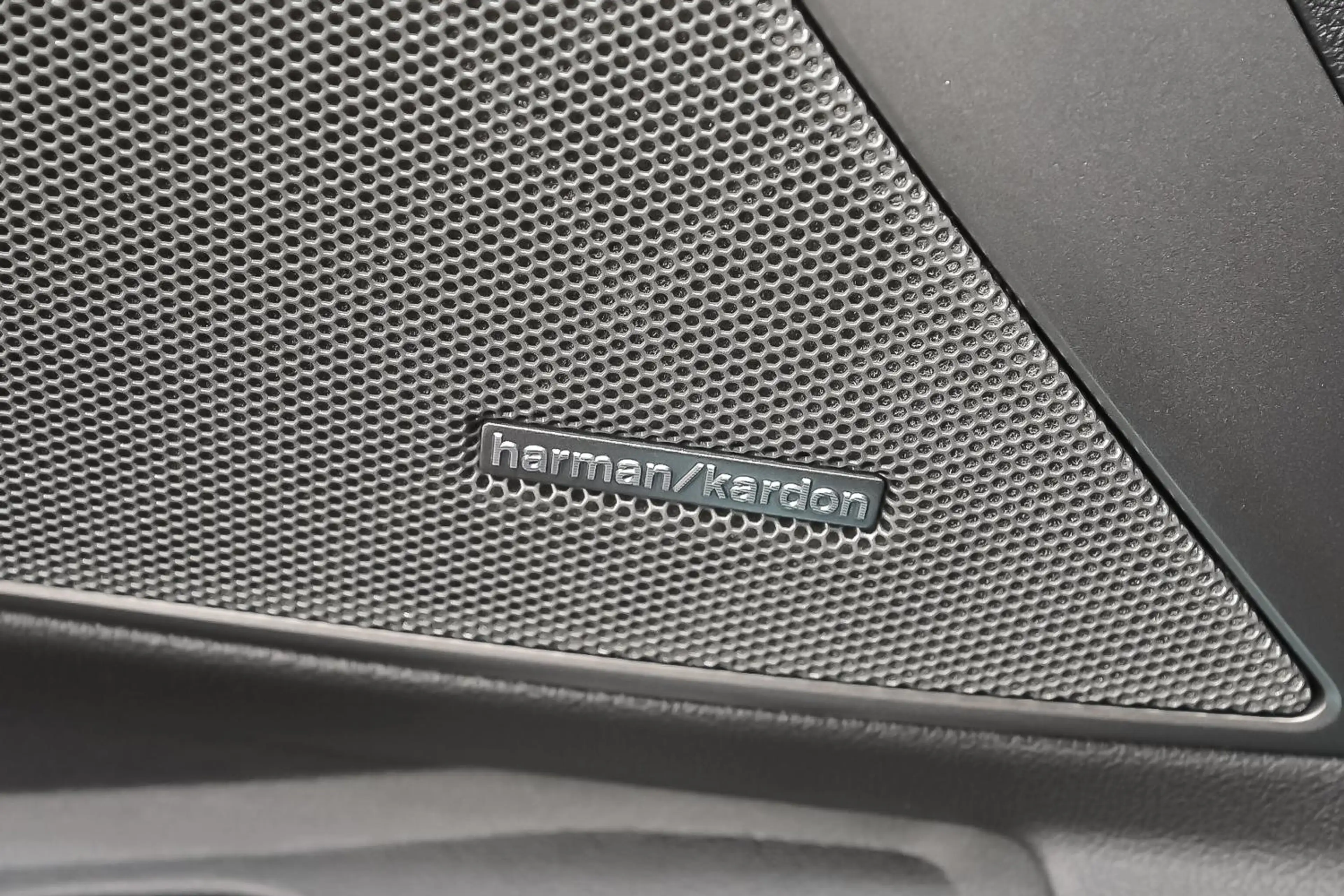 Alpina B3 GT Touring - NEW!! — photo 15