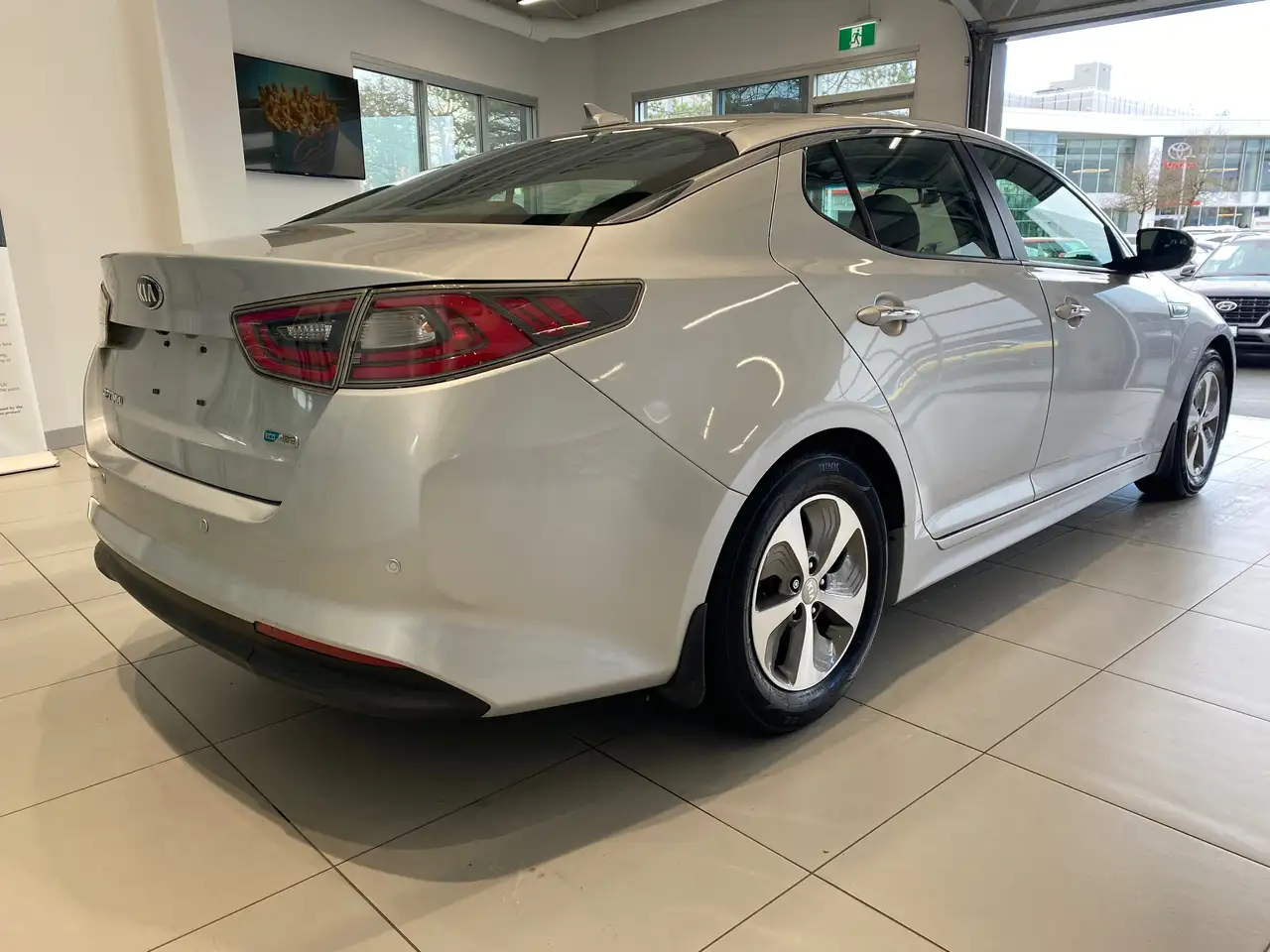 Kia Optima снимка Kia Optima
