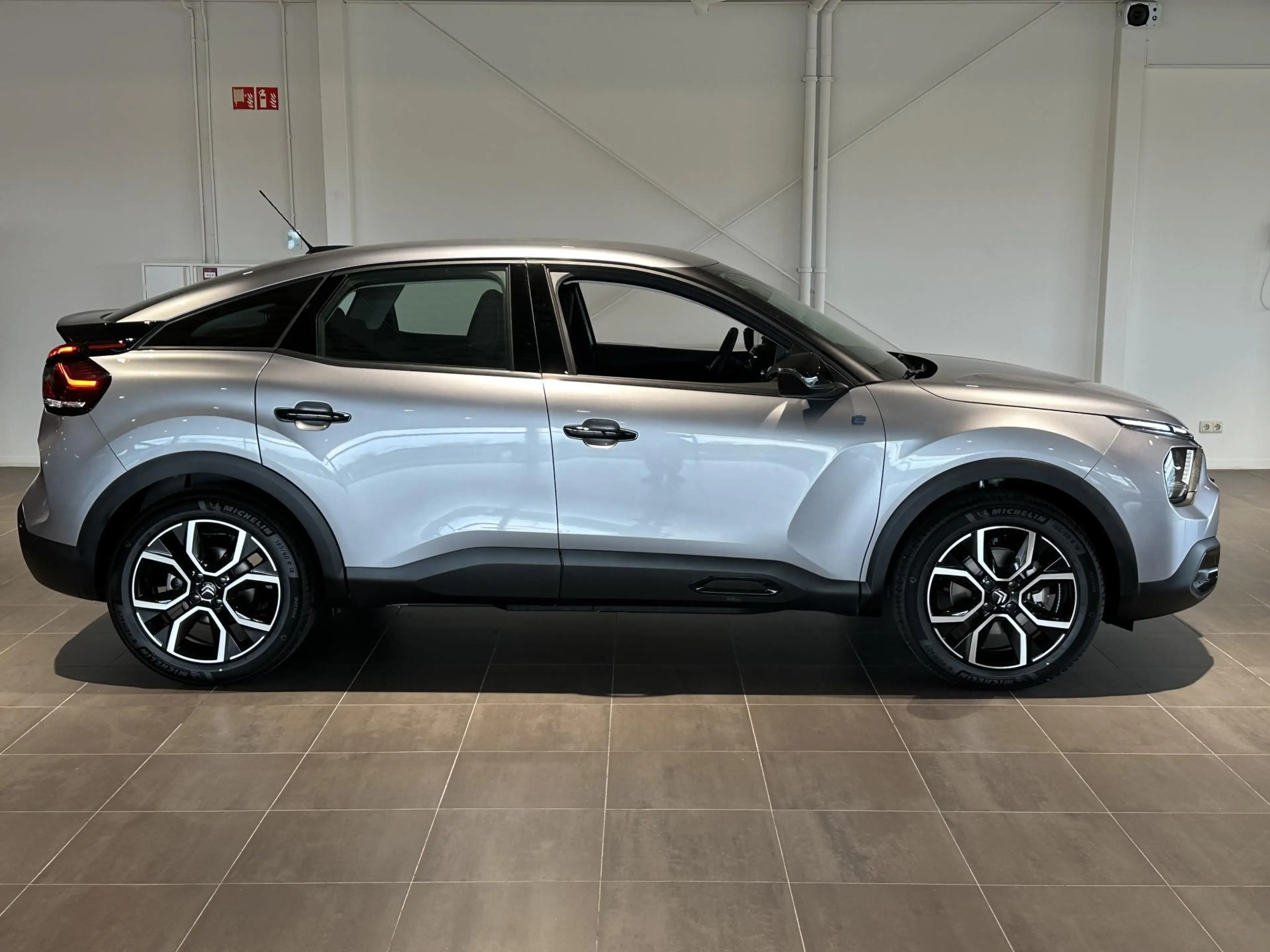 Citroen E-C4 Electric Feel 50 kWh Parkeersensoren | Achteruitrij camera — photo 6