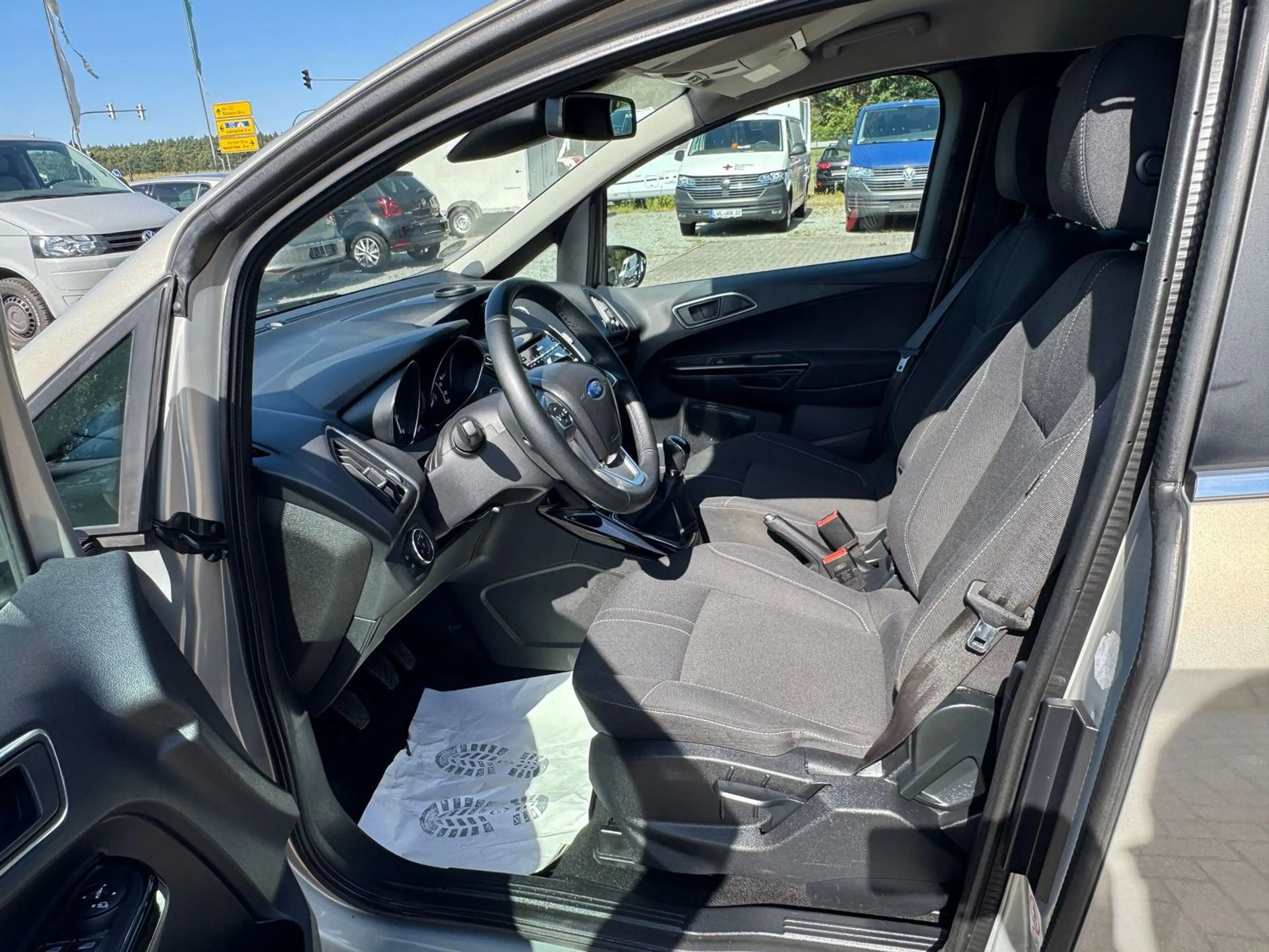 Ford B-Max mit AHK HU 06.28 — photo 8