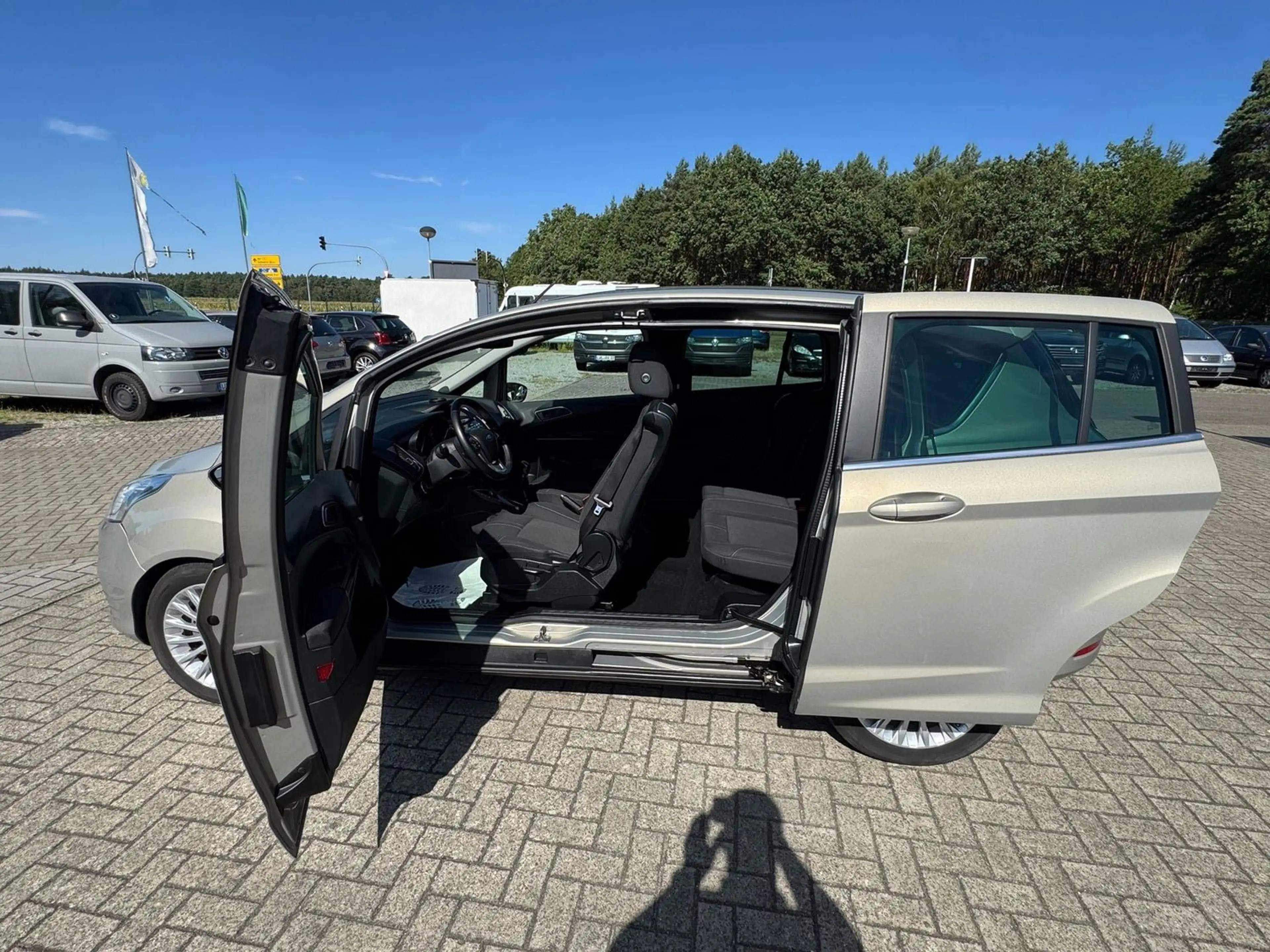 Ford B-Max mit AHK HU 06.28 — photo 9