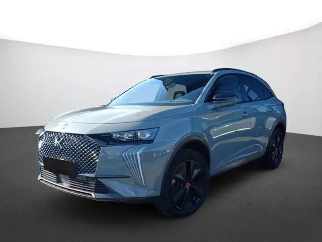 DS Automobiles DS 7 Crossback view 2