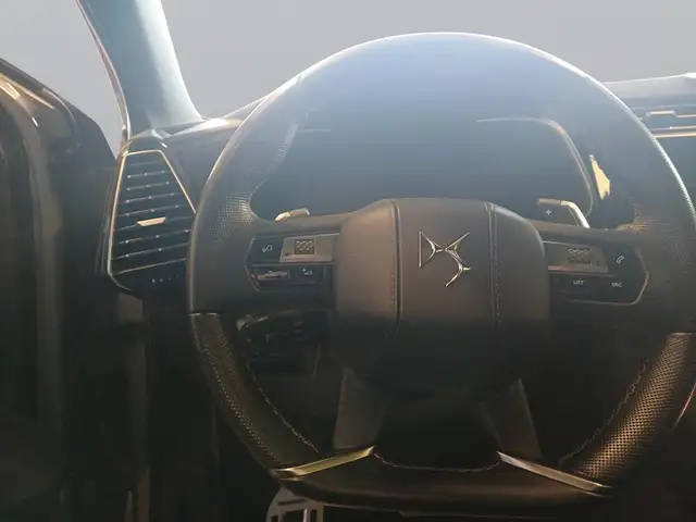 DS Automobiles DS 7 Crossback view 14