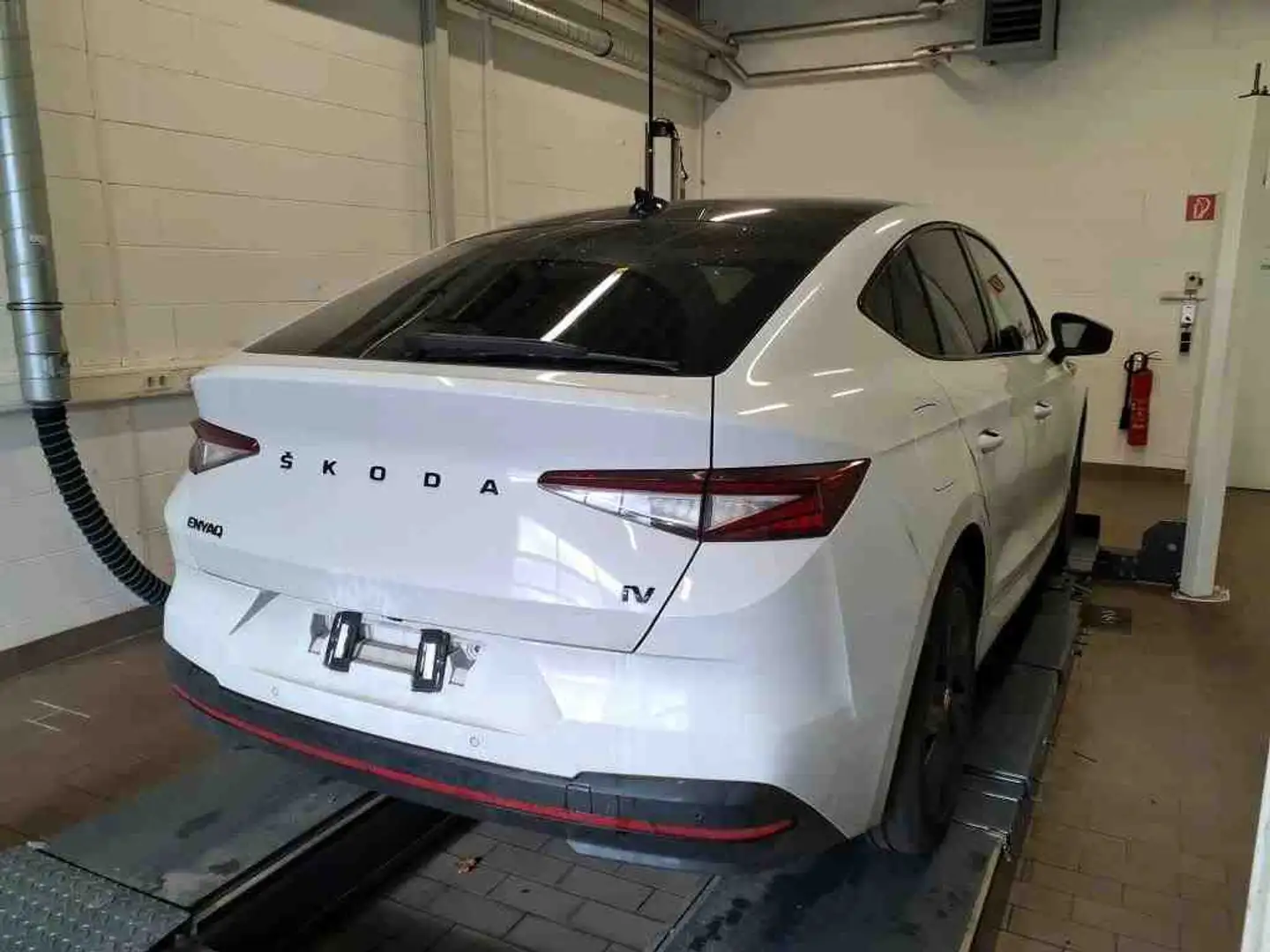 Skoda Enyaq Coupé RS*PANO*MATRIX*LEDER*DESIGN-PAKET*KE Weiß - 2