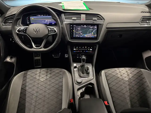 Volkswagen Tiguan Allspace view 17