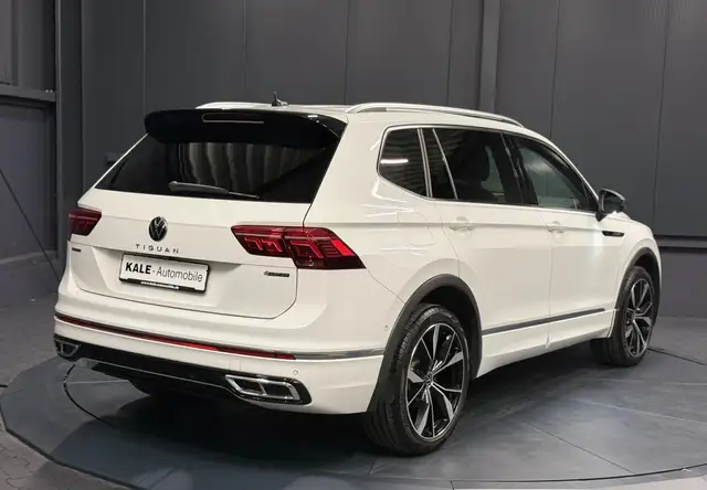 Volkswagen Tiguan Allspace view 8
