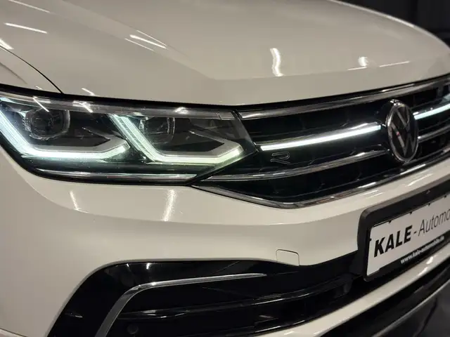 Volkswagen Tiguan Allspace view 11