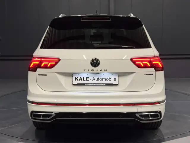 Volkswagen Tiguan Allspace view 5