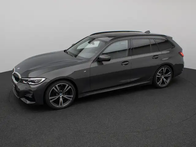 BMW 3 Series view 12
