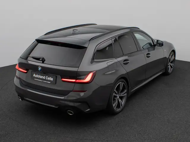 BMW 3 Series view 7