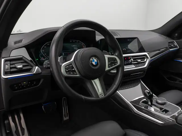 BMW 3 Series view 21