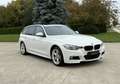 BMW 318 i Pack M ** Toit Pano - Keyless - HUD ** GAR 12M Wit - thumbnail 3