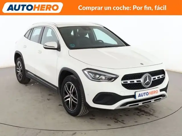 Mercedes-Benz GLA view 8