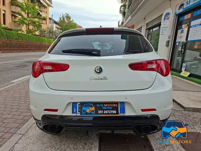 Alfa Romeo Giulietta view 7