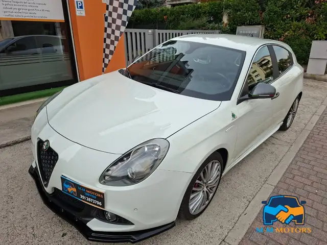 2014 Alfa Romeo Giulietta in White for sale