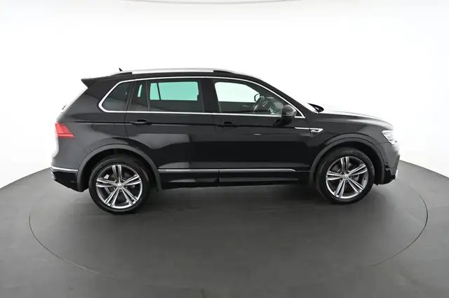 Volkswagen Tiguan view 6