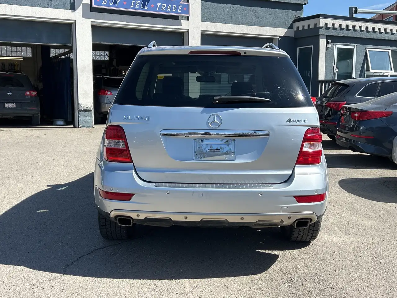 Mercedes-Benz M-Class снимка Mercedes-Benz M-Class