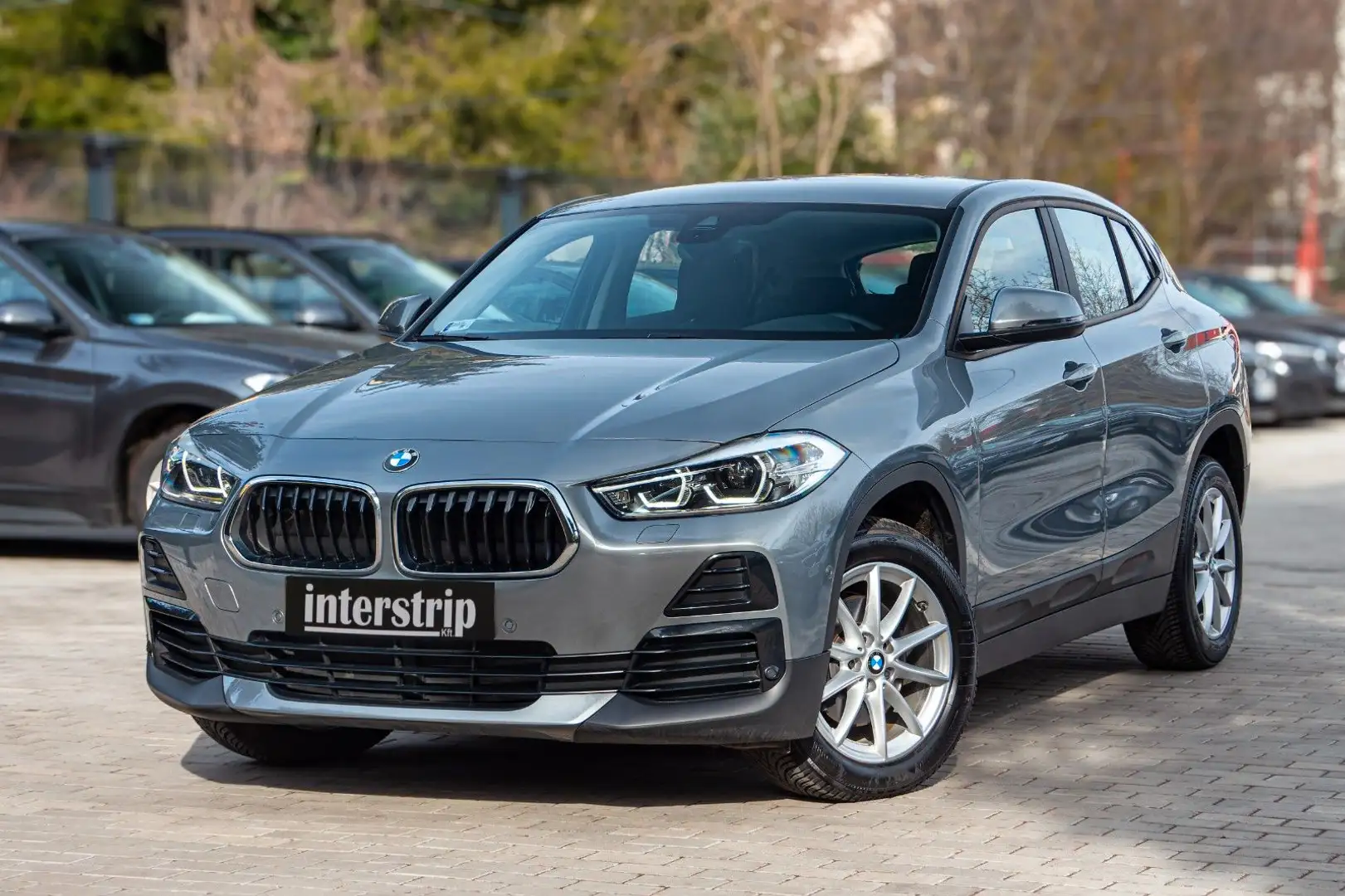 BMW X2 18d ADVANTAGE.LED.SHZ.PARKASS.KAMERA. Gris - 1