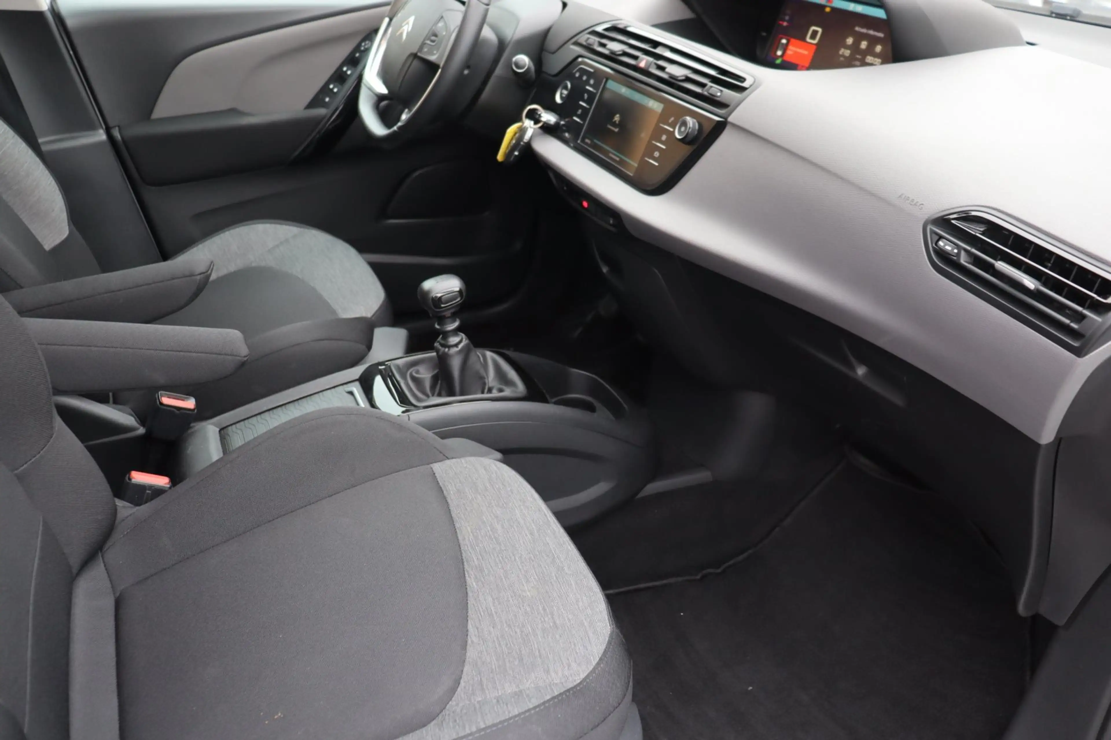 Citroen Grand C4 SpaceTourer 1.2 PureTech Business 7-persoons org.NL camera pan — photo 10