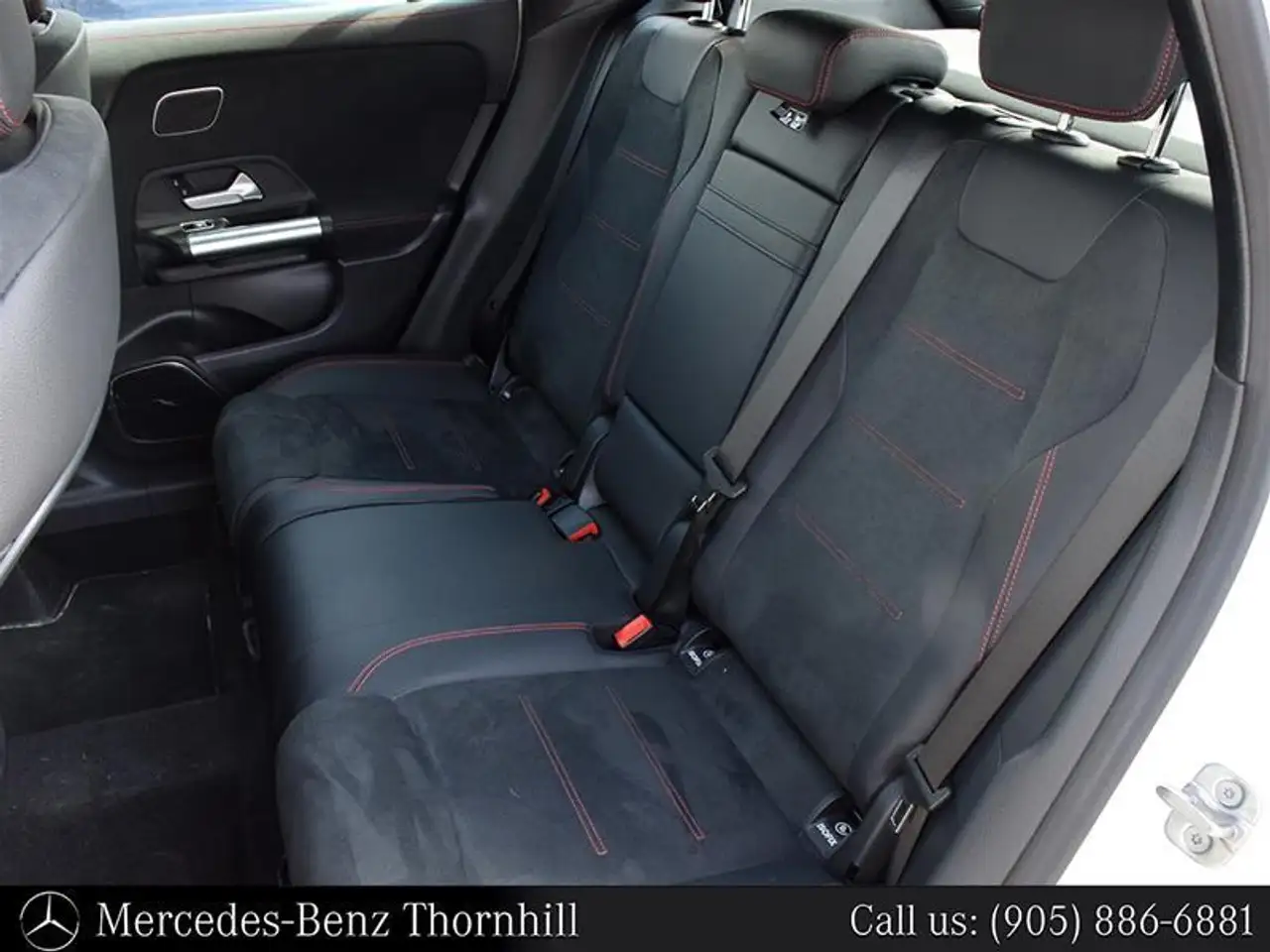 Mercedes-Benz GLA снимка Mercedes-Benz GLA