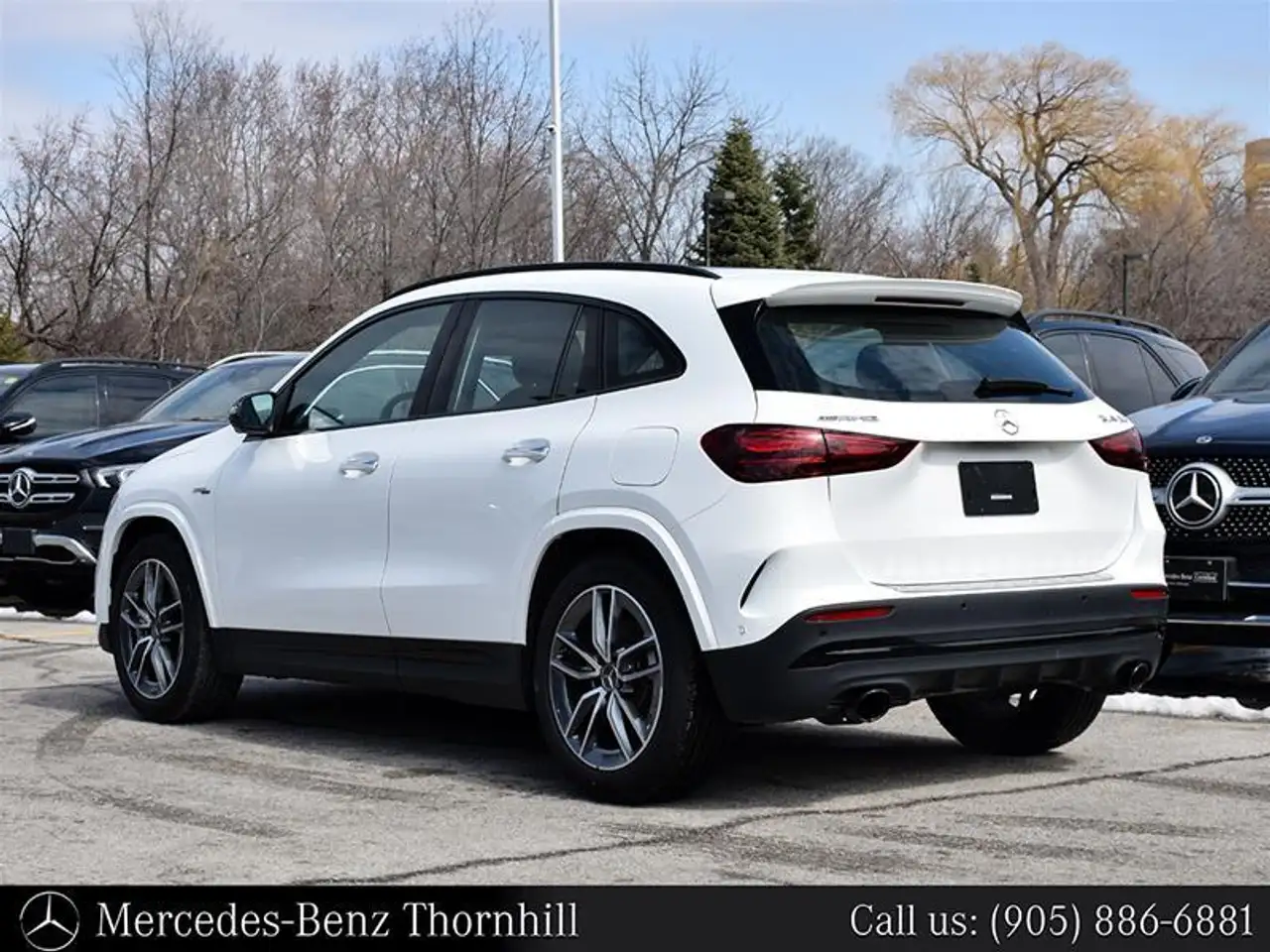 Mercedes-Benz GLA снимка Mercedes-Benz GLA