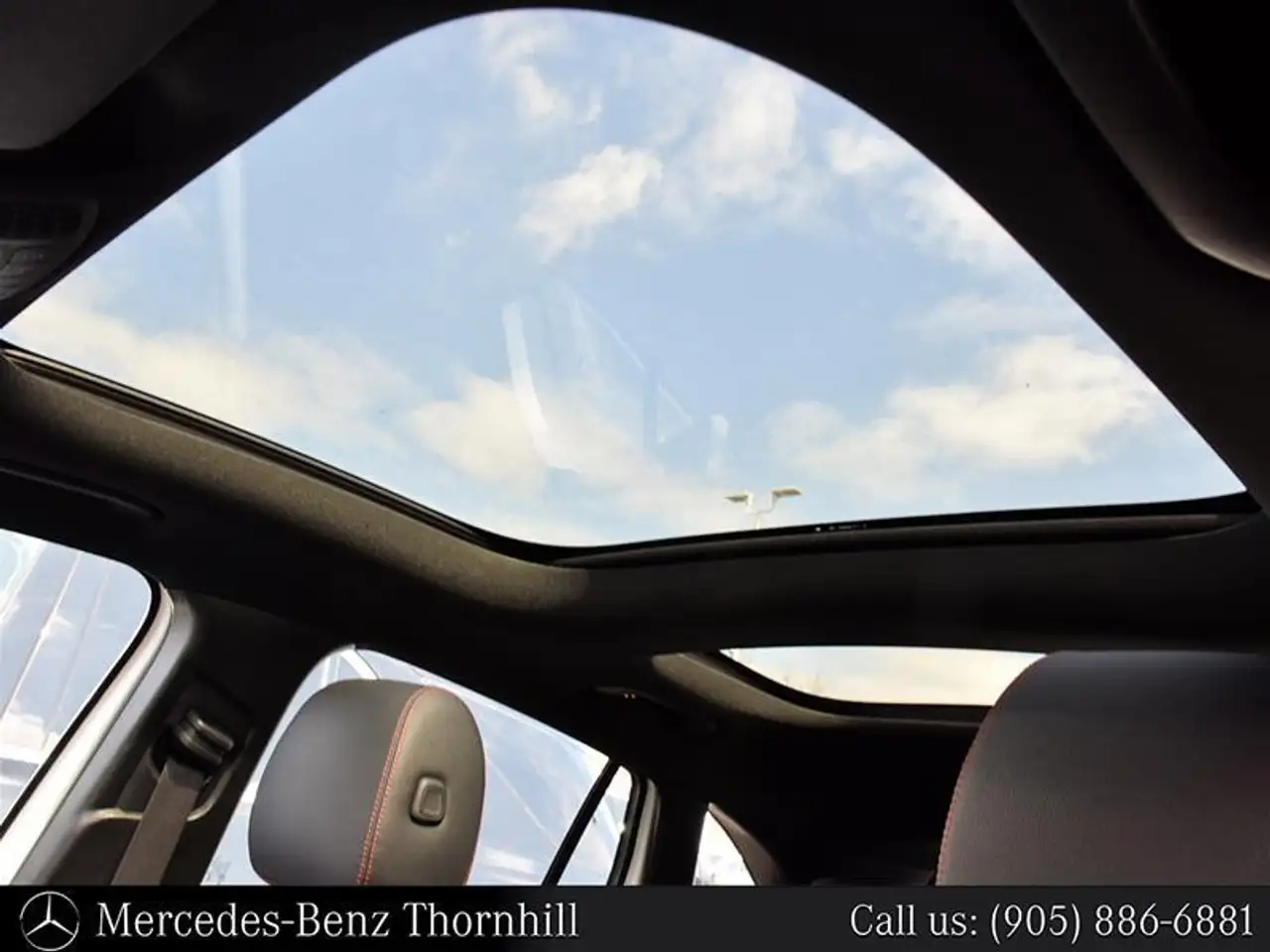 Mercedes-Benz GLA снимка Mercedes-Benz GLA