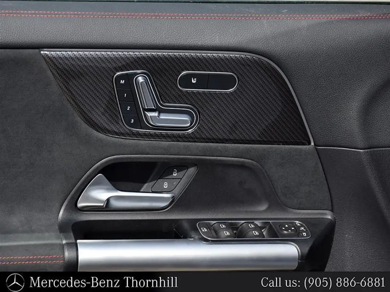 Mercedes-Benz GLA снимка Mercedes-Benz GLA