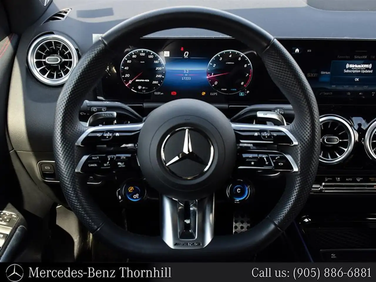 Mercedes-Benz GLA снимка Mercedes-Benz GLA