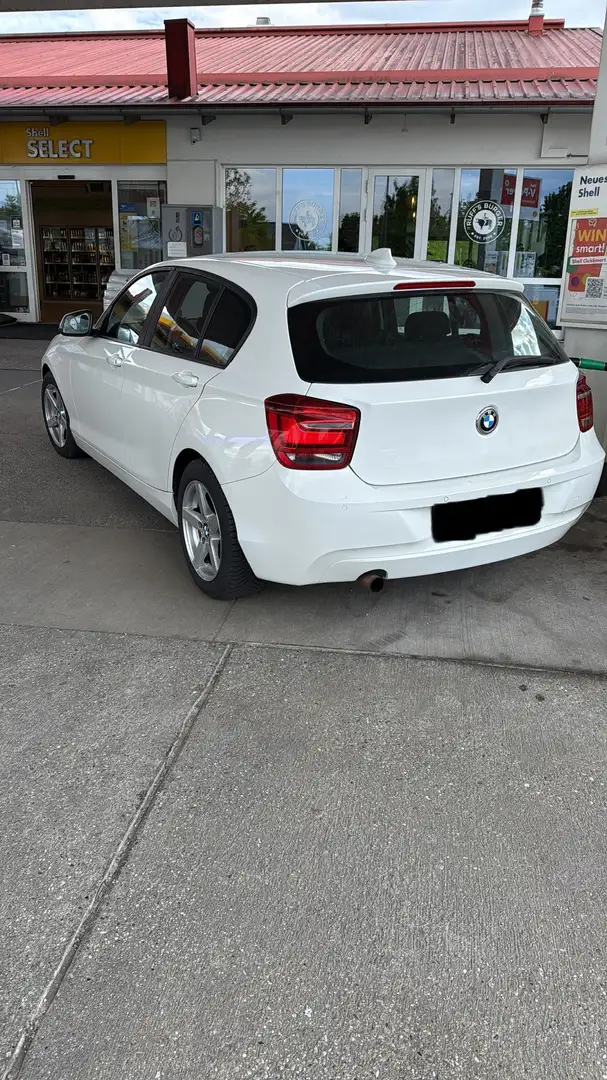 BMW 114 114i Sport Line - 2