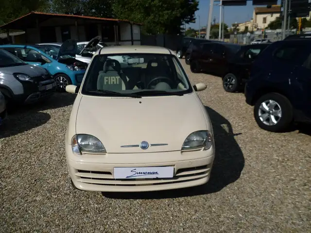 Fiat 600 600 III 2007 1.1 Active (class)