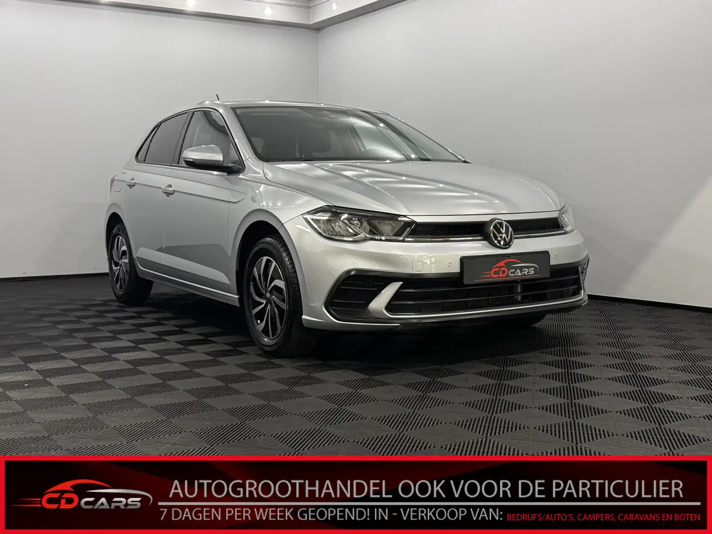 Volkswagen Polo 1.0 TSI Life Camera,  ,Airco, Apple carplay, Parke Grijs - 1