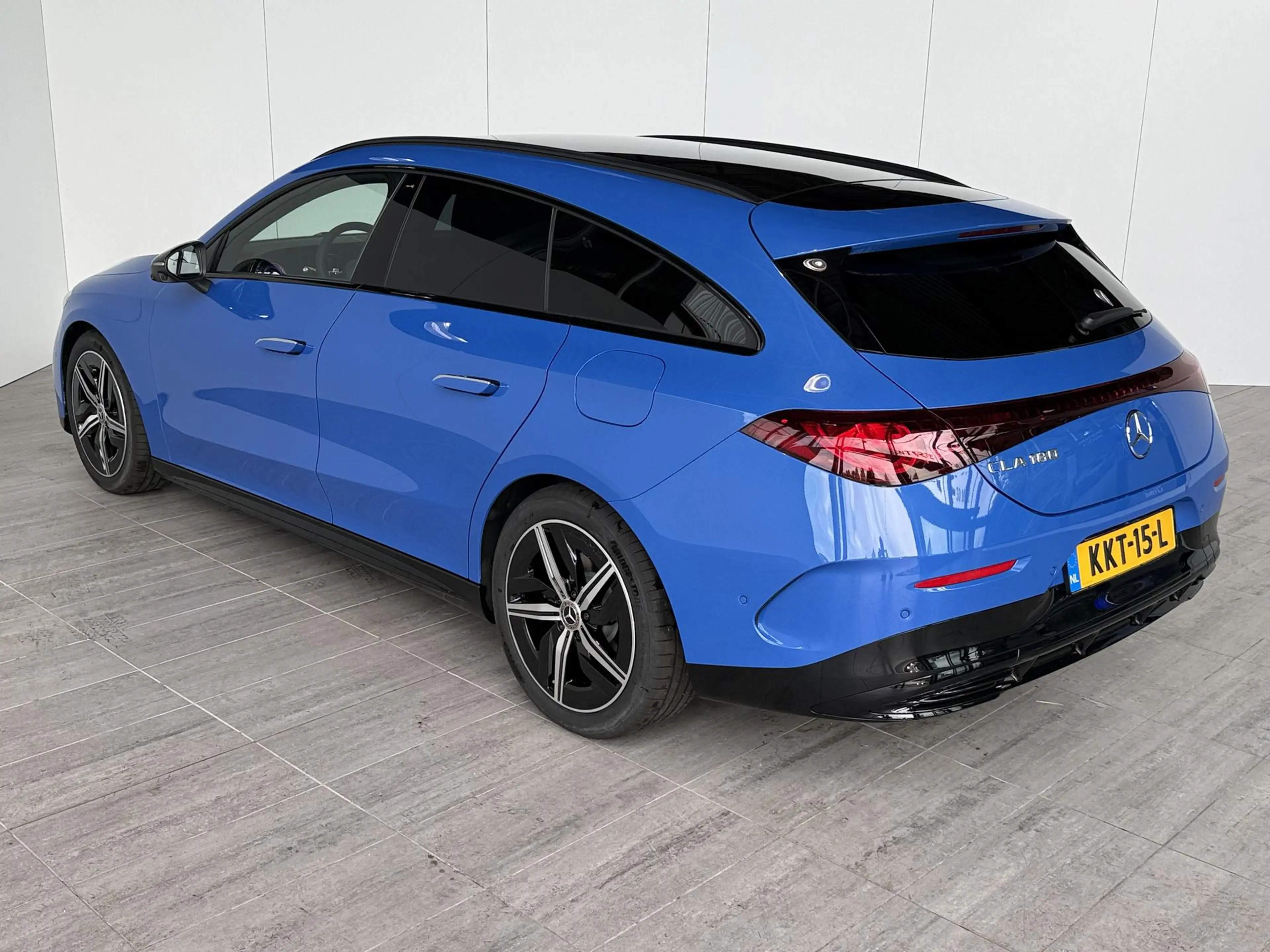 Mercedes-Benz CLA 180 Shooting Brake Business Solution AMG | Nightpakket — photo 4
