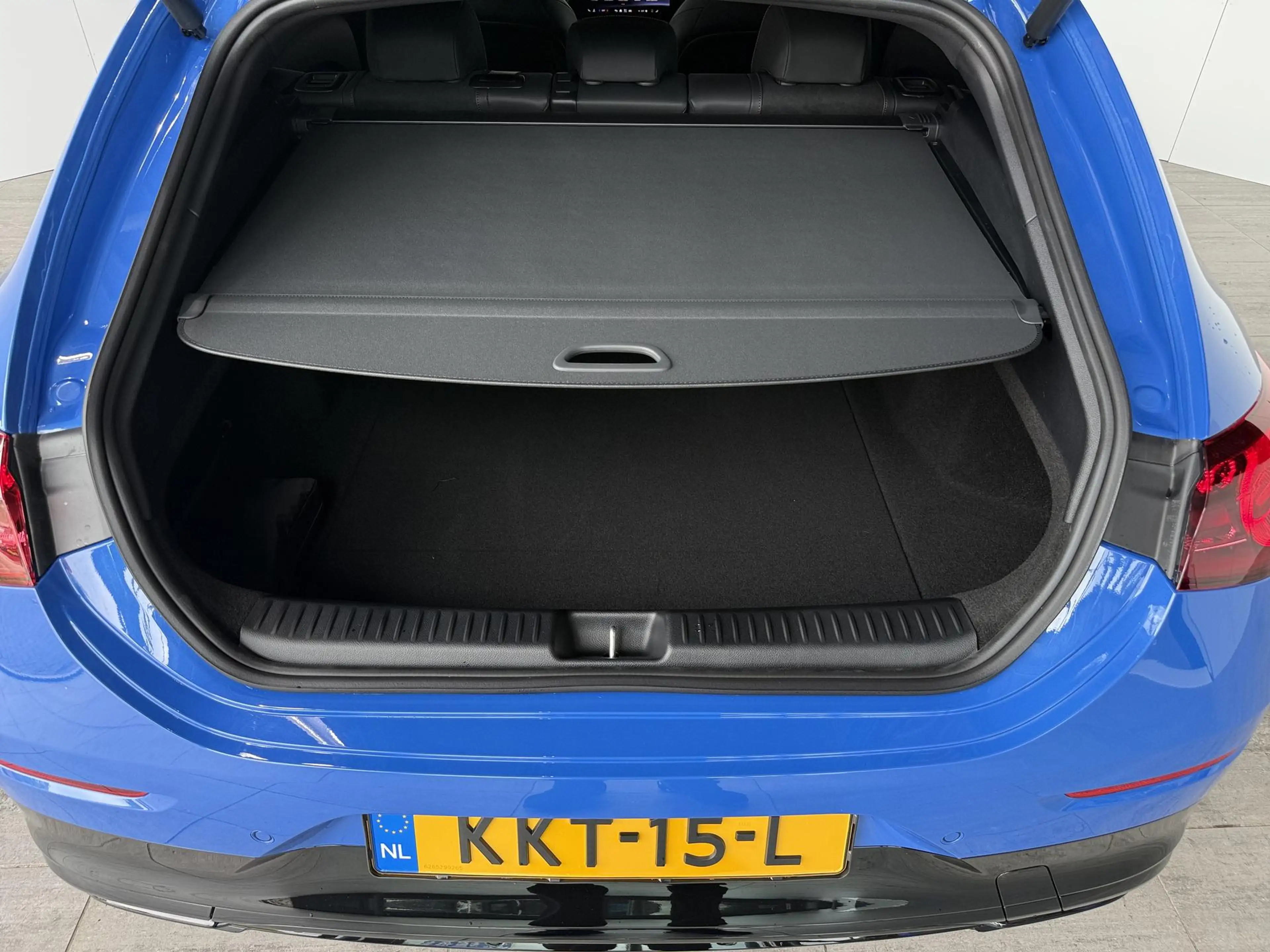 Mercedes-Benz CLA 180 Shooting Brake Business Solution AMG | Nightpakket — photo 14
