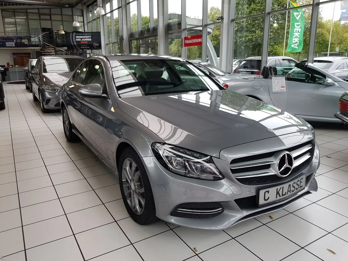 Mercedes-Benz C 200 AVANTGARDE LED NAVI HEADUP SPUR AUT SHZ Gris - 2