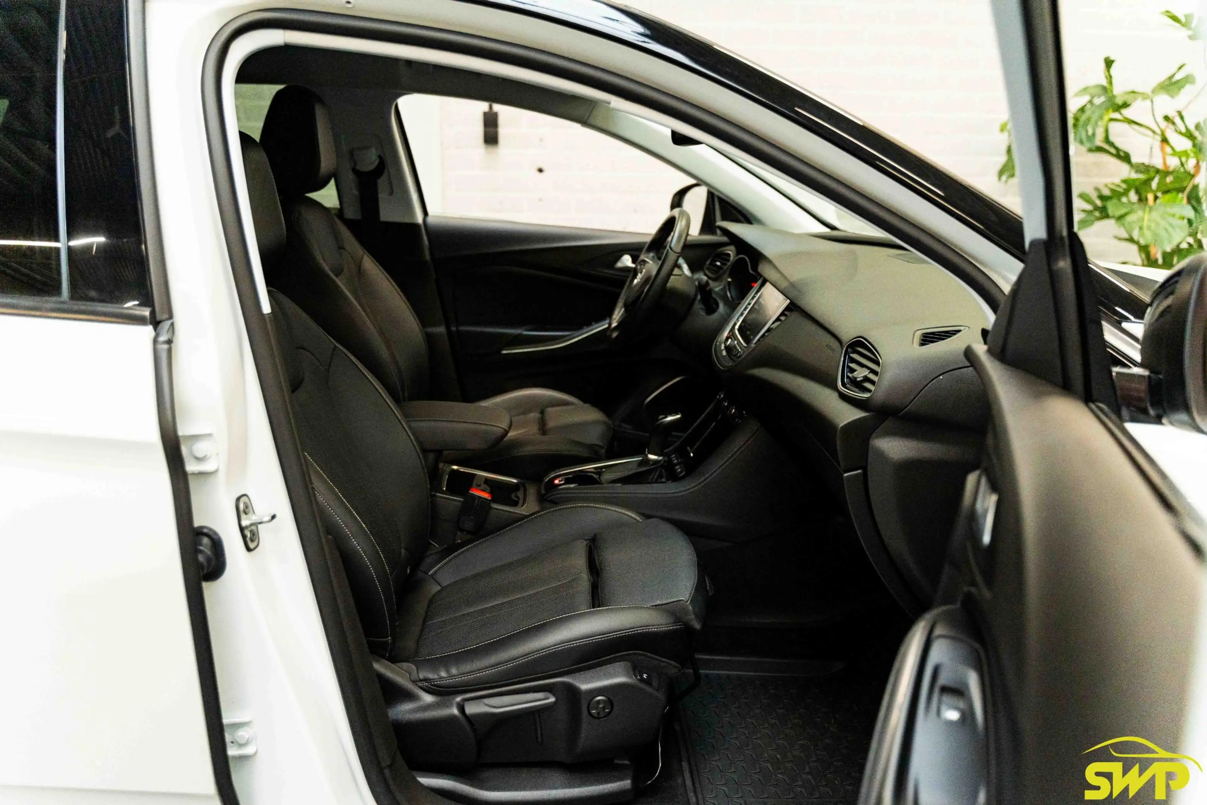 Opel Grandland X 1.6 Turbo Ultimate | Elektr stoelen | Stoel ventil — photo 21