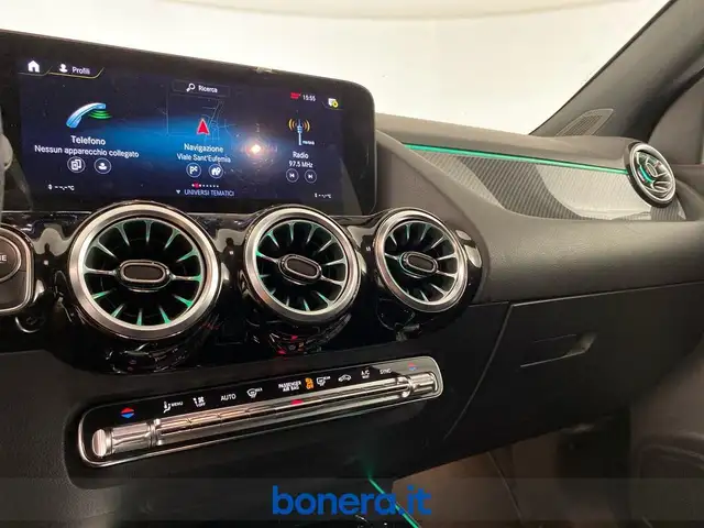 Mercedes-Benz Gla view 13