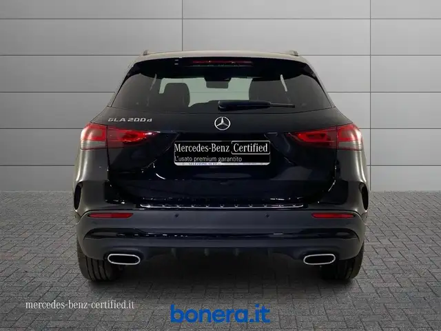 Mercedes-Benz Gla view 5