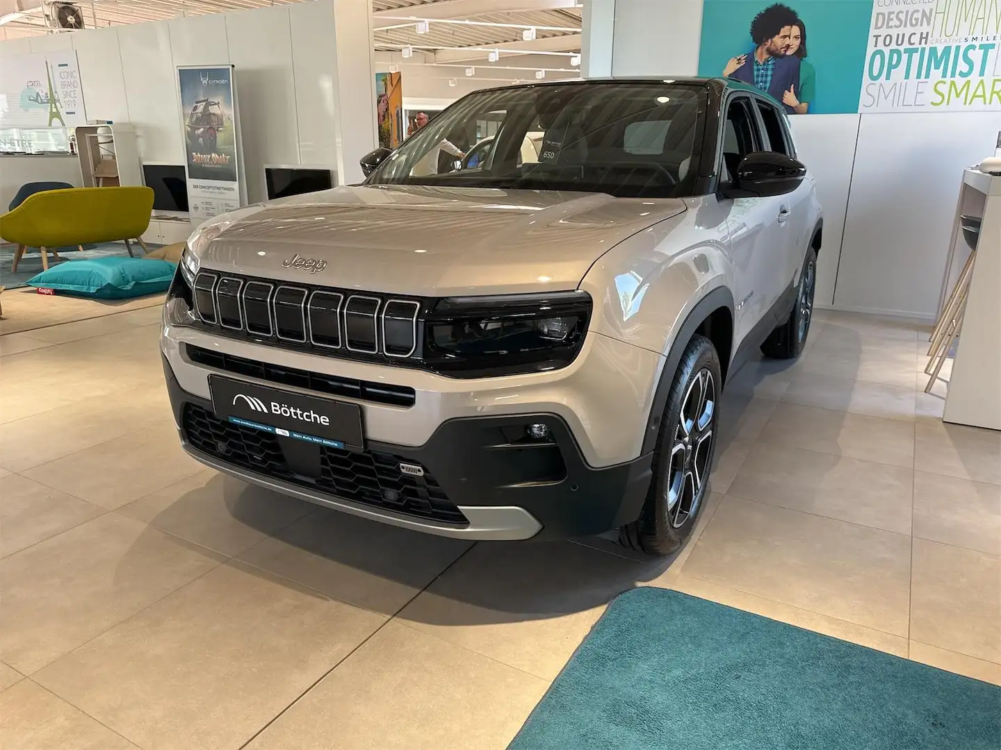 Jeep Avenger Summit Mild-Hybrid AT/LED/Navi/Shz/180°Kamera/Klim Grau - 2