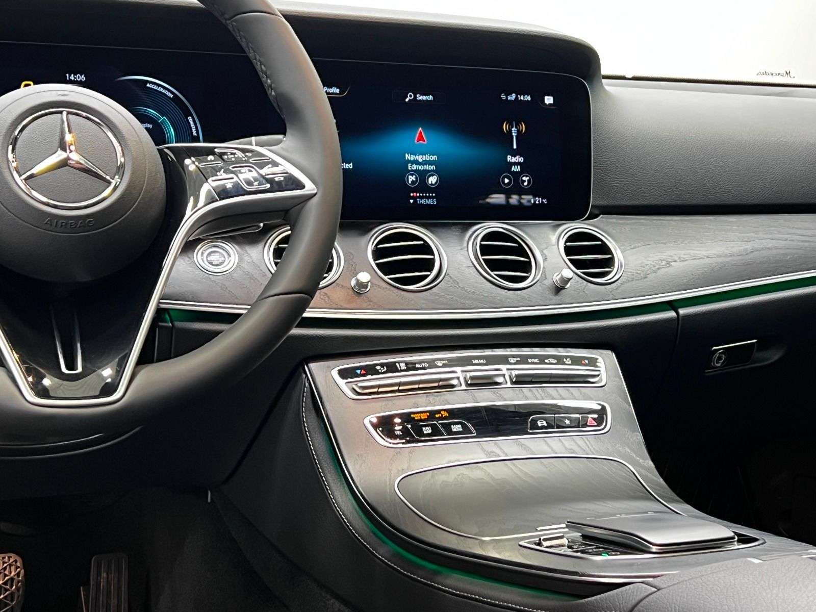 2023 Mercedes-Benz E-Class | 4Matic, One Owner, No Accidents, Two Sets Of Tir thumb 17