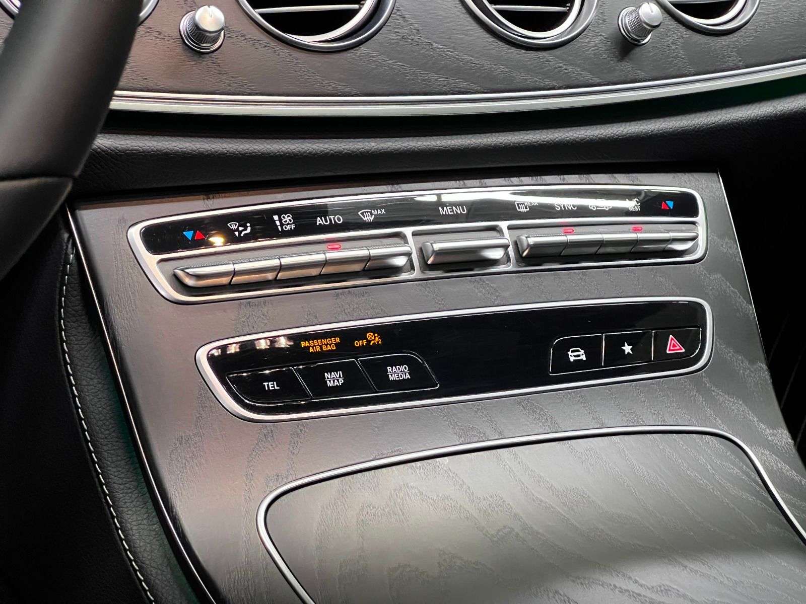 2023 Mercedes-Benz E-Class | 4Matic, One Owner, No Accidents, Two Sets Of Tir thumb 19