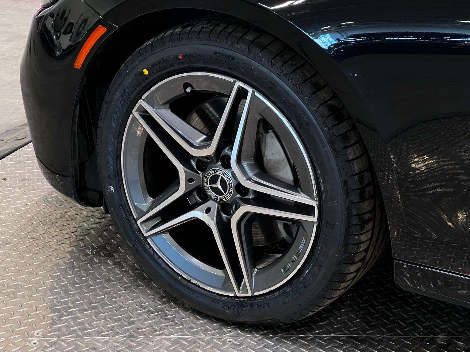 2023 Mercedes-Benz E-Class | 4Matic, One Owner, No Accidents, Two Sets Of Tir thumb 10
