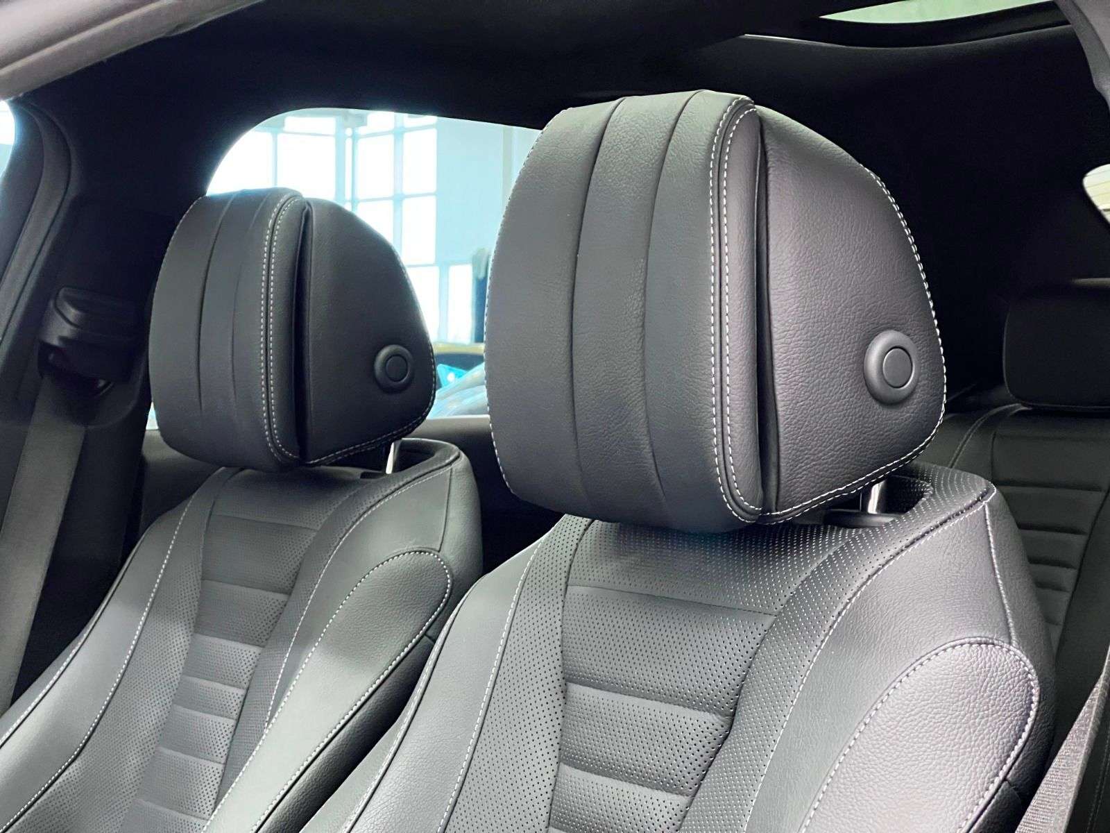 2023 Mercedes-Benz E-Class | 4Matic, One Owner, No Accidents, Two Sets Of Tir thumb 23