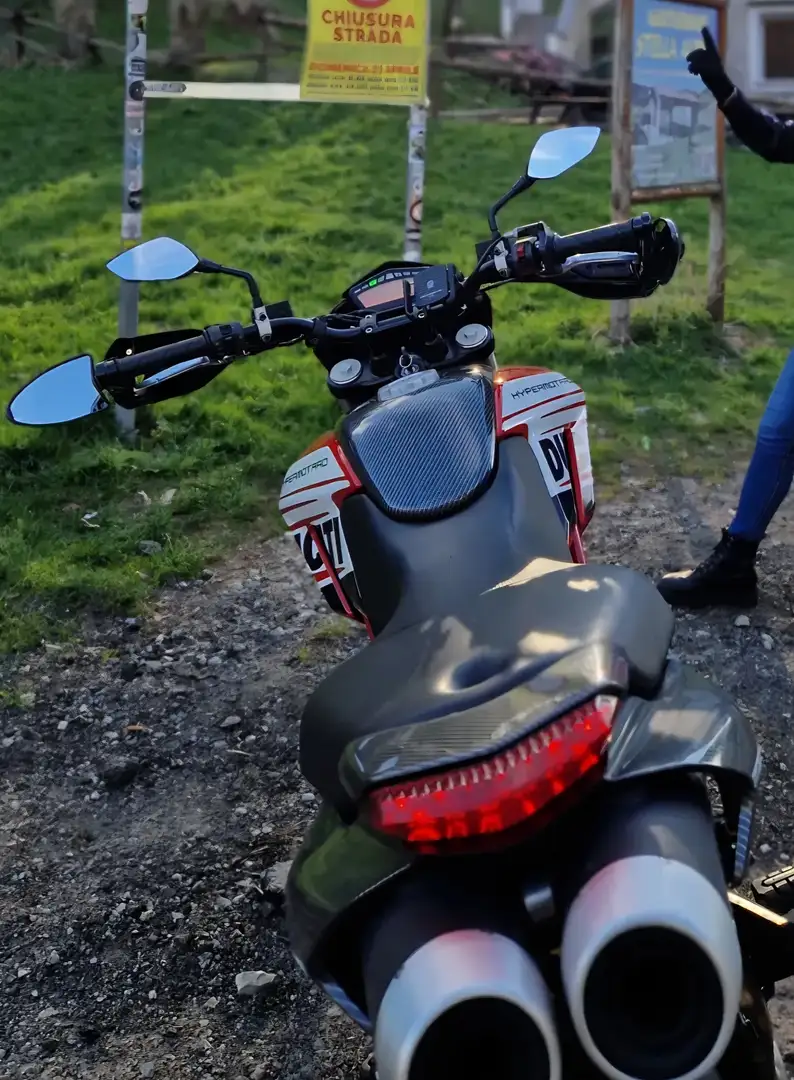 Ducati Hypermotard 796 Rojo - 2