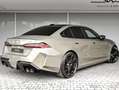 BMW M5 M5 (G90) - Special Request Brass Metallic - NIEUW Bronze - thumbnail 2