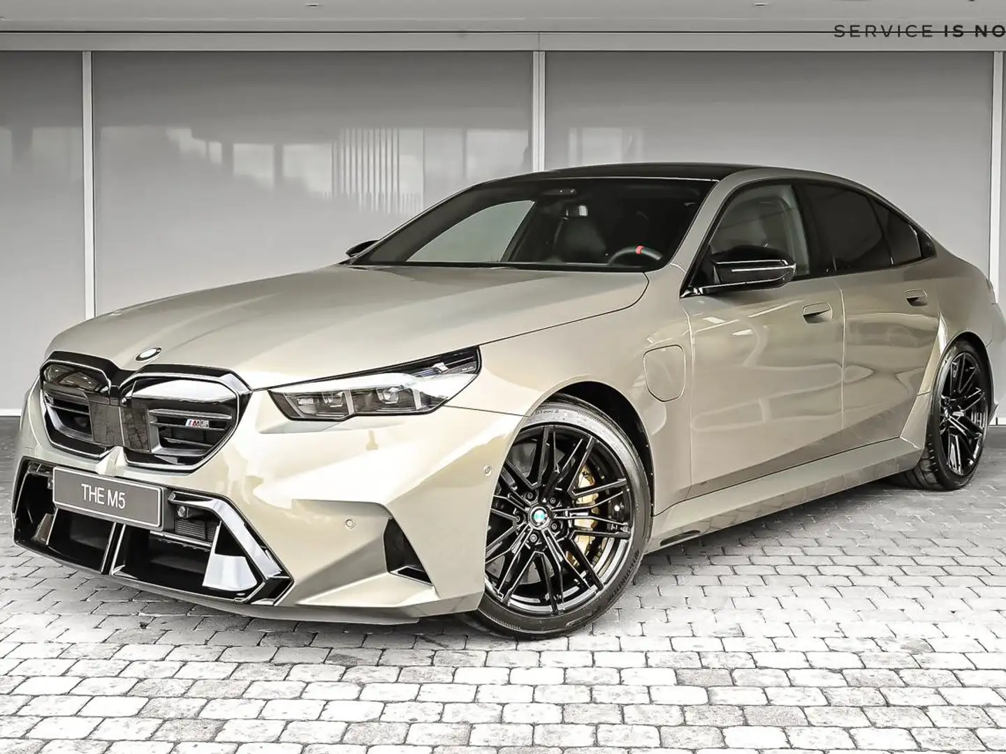 BMW M5 M5 (G90) - Special Request Brass Metallic - NIEUW Bronze - 1
