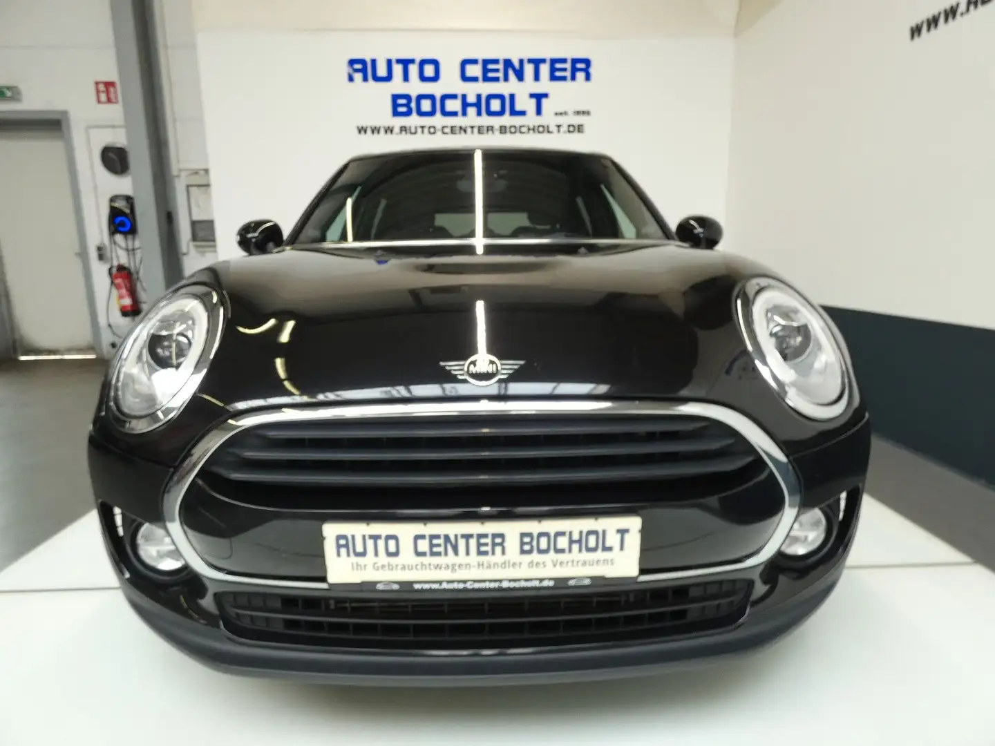 MINI Cooper Clubman Cooper Aut*Chili *HiFi*AHK*PDC Schwarz - 1